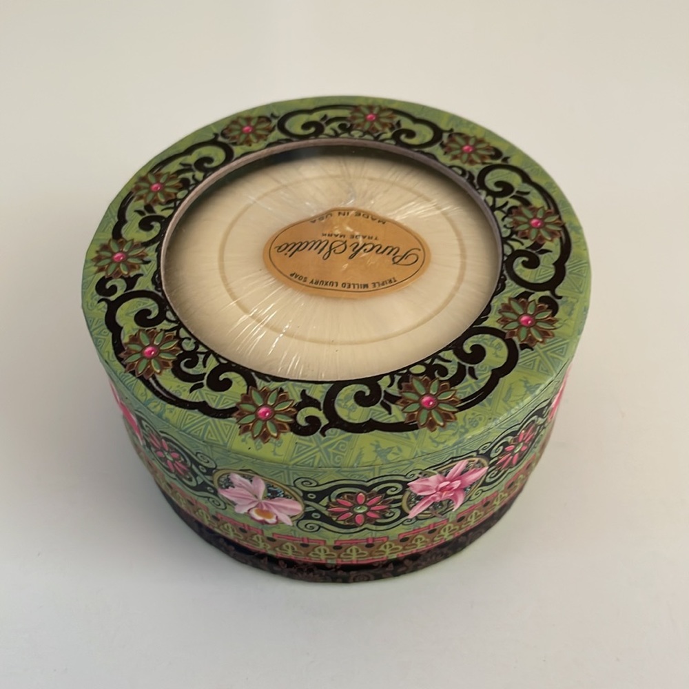 FREE w/purchase Punch Studio NIB Green Tea Soap 5 oz bar 57617 decorative box